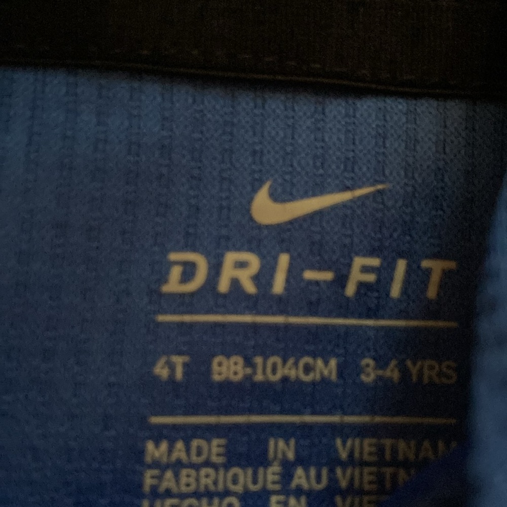 Bundle of 6 Nike hoodies, pull over & 3 sweatpants. Total of 9 items - Picture 10 of 16